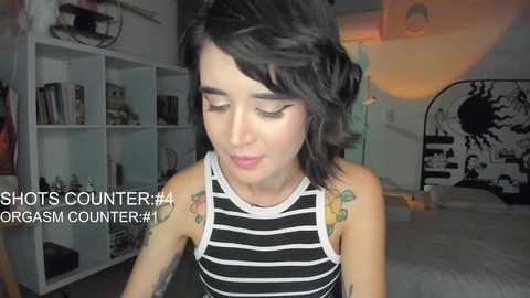 Media: lonelly_lolly98 Chaturbate 2023-12-19 01:36:00