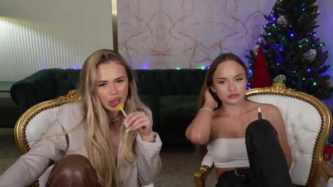 Media: kira0541 Chaturbate 2023-12-20 21:16:00