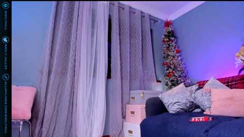 Media: littlee33 Chaturbate 2023-12-20 21:47:00