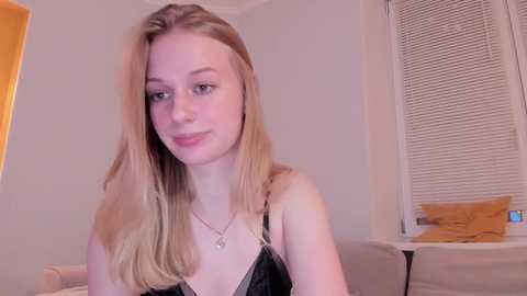 Media: magic_couple13 Chaturbate 2023-12-20 14:30:00