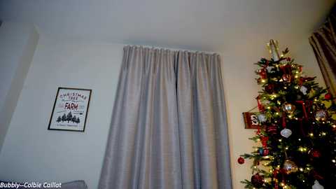 Media: x_lily_x Chaturbate 2023-12-20 00:37:00