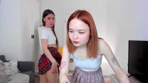 Media: elannand Chaturbate 2023-12-21 08:10:00
