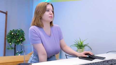 Media: lovlybambi Chaturbate 2023-12-21 12:20:00