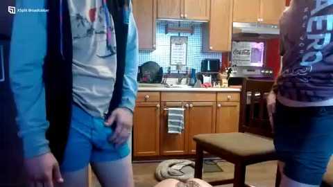Media: twerkthatbootybabe Chaturbate 2023-12-21 19:38:00