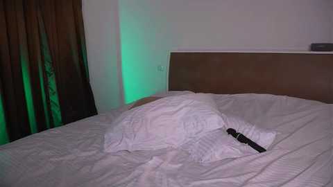 Media: carolinafreixxa Chaturbate 2023-12-22 02:26:00