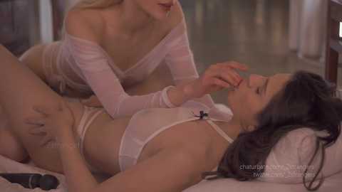 Media: _2strangers Chaturbate 2023-12-23 17:45:00