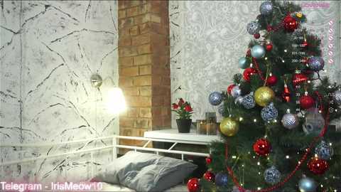 Media: emiliacourtney Chaturbate 2023-12-23 20:38:00