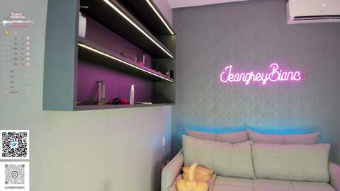 Media: jeangreybianca Chaturbate 2023-12-23 21:45:00