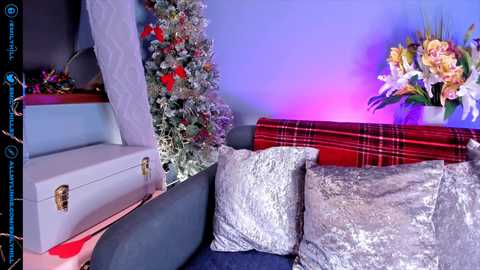 Media: littlee33 Chaturbate 2023-12-23 21:17:00