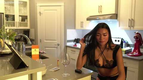 Media: littlemiss_kira Chaturbate 2023-12-23 06:18:00