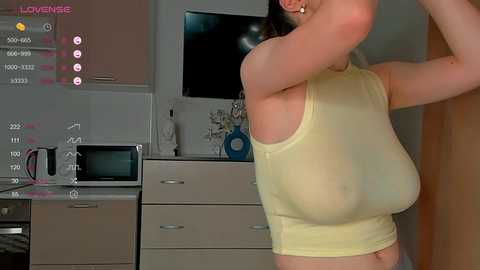 Media: mariemelons Chaturbate 2023-12-23 01:52:00