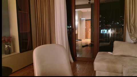 Media: bitter_moon Chaturbate 2023-12-24 00:53:00