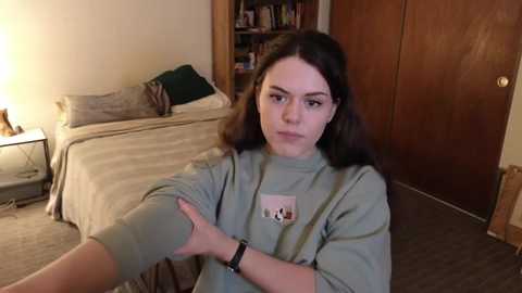 Media: charlotte1996 Chaturbate 2023-12-24 05:24:00