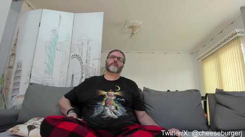 Media: cheeseburgerjesus Chaturbate 2023-12-24 17:56:00