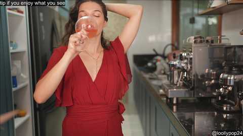 Media: loollypop24 Chaturbate 2023-12-24 20:46:00
