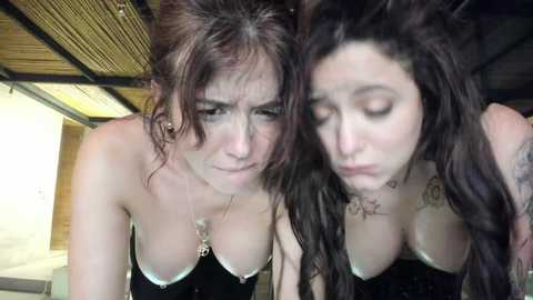 Media: vanandjuani Chaturbate 2023-12-24 06:57:00