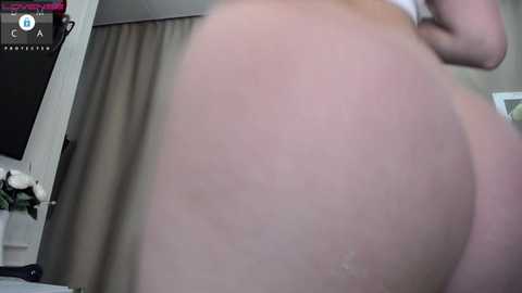 Media: cute18cute Chaturbate 2023-12-25 07:44:00