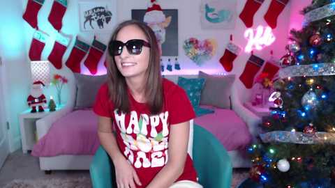 Media: holihurricane Chaturbate 2023-12-25 04:04:00