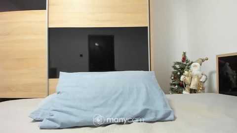 Media: angell6969 Chaturbate 2023-12-26 06:41:00