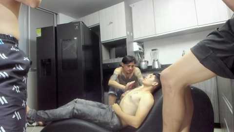 Media: boysgang_sex Chaturbate 2023-12-26 07:08:00
