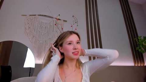 Media: milablush Chaturbate 2023-12-26 15:30:00