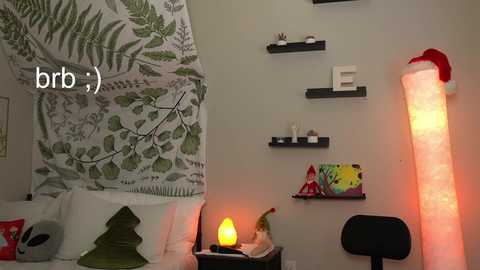 Media: emma_ruby Chaturbate 2023-12-27 16:56:00