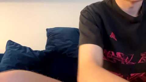 Media: luis7777hui Chaturbate 2023-12-27 16:40:00