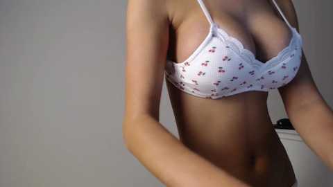 Media: trixie_taylor Chaturbate 2023-12-27 20:59:00