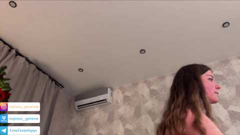 Media: coyness_geneva Chaturbate 2023-12-28 18:02:00