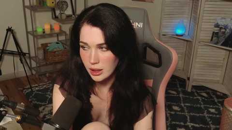 Media: evelynclaire Chaturbate 2023-12-28 05:51:00