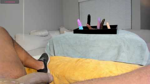 Media: tightholestinytits Chaturbate 2023-12-28 22:02:00