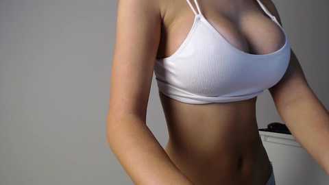 Media: trixie_taylor Chaturbate 2023-12-28 19:51:00