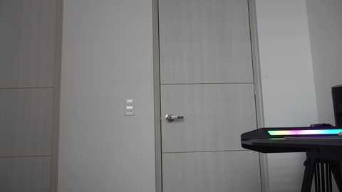 Media: beyllove_d Chaturbate 2023-12-30 17:42:00