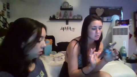 cherrychapsticc @ chaturbate on 20231230