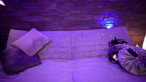 Media: fantasystudiox Chaturbate 2023-12-30 04:48:00