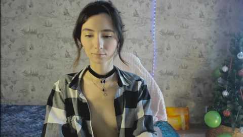 Media: crystalnut Chaturbate 2023-12-31 08:00:00