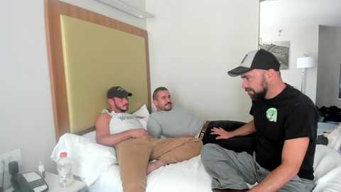 Media: hardworkertn Chaturbate 2023-12-31 17:01:00