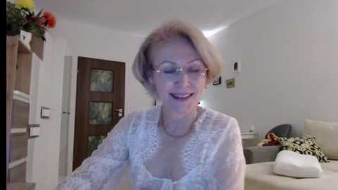 Media: jasmin18v Chaturbate 2023-12-31 15:46:00
