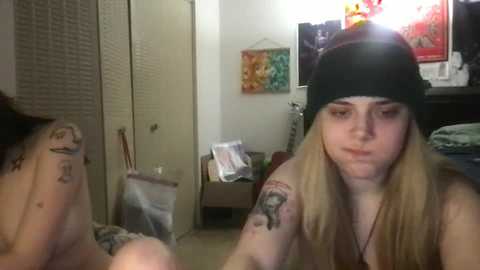 snowxbunny1228 @ chaturbate on 20231231