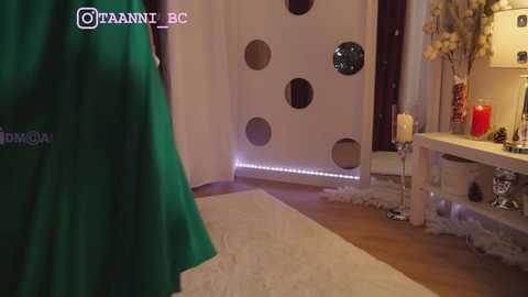 Media: taanni_bc Chaturbate 2024-01-01 00:24:00