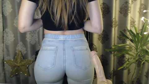 Media: littleflowers Chaturbate 2024-01-02 18:32:00