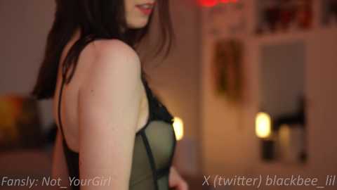 Media: _blackbee_ Chaturbate 2024-01-03 21:52:00