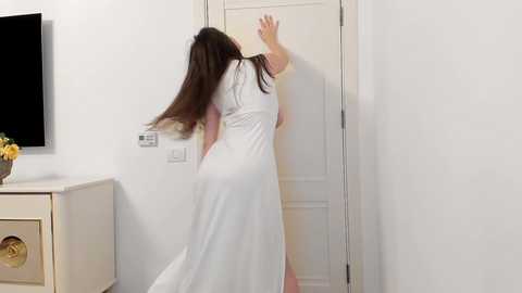 Media: devyale Chaturbate 2024-01-03 09:48:00