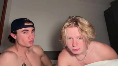 Media: itsevanwade Chaturbate 2024-01-03 21:02:00
