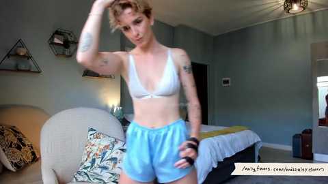 Media: missalexthorn Chaturbate 2024-01-04 13:58:00