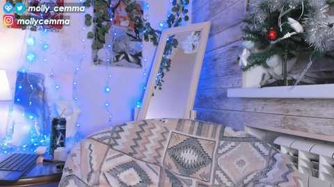Media: mollycemma Chaturbate 2024-01-05 15:48:00