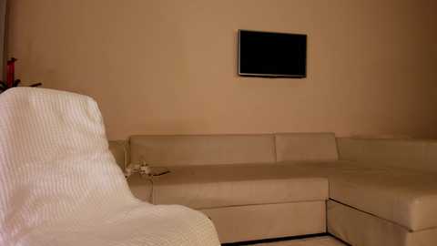 Media: hollyextra Chaturbate 2024-01-06 18:00:00