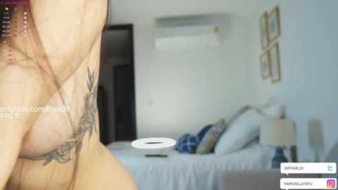 Media: diffgirls Chaturbate 2024-01-07 08:10:00