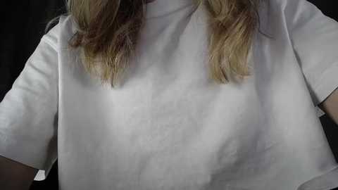 Media: courtney_luv Chaturbate 2024-01-08 14:23:00