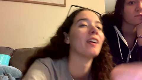 Media: kylieexoxoxo2432 Chaturbate 2024-01-10 21:47:00
